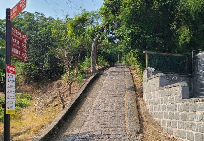 福隆山登山步道 福隆山登山步道