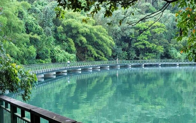 日月潭玄奘寺