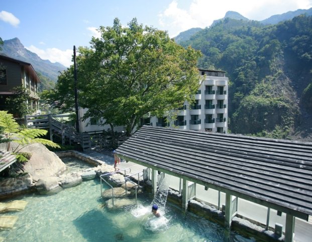 泰安泡湯 泰安泡湯