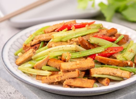 芹菜炒豆乾 芹菜炒豆乾
