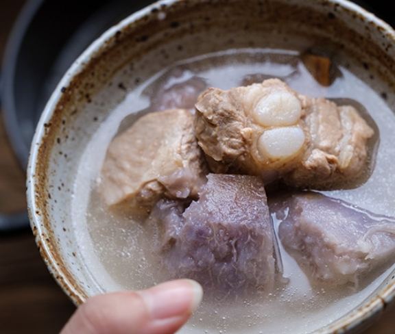 芋頭排骨湯 芋頭排骨湯