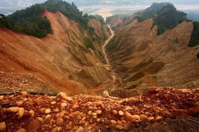 苗栗縣苑裡鎮火炎山