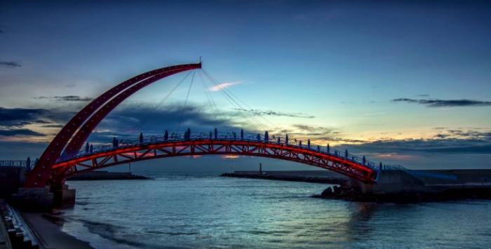 苑港彩虹橋