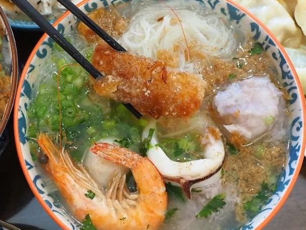 紫芋芋頭米粉湯